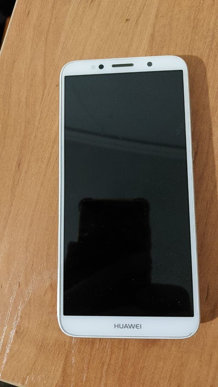 Срочно.Смартфон Huawei Y 5 Prime,2018г,16гб/13Мр