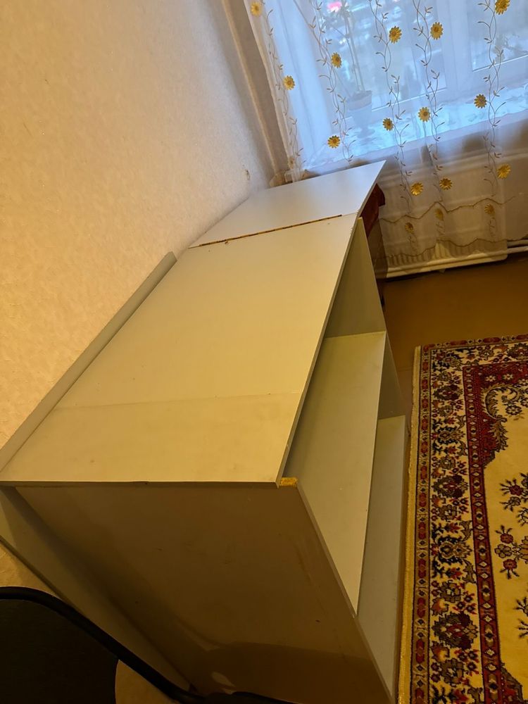 Продам тумбу удобную