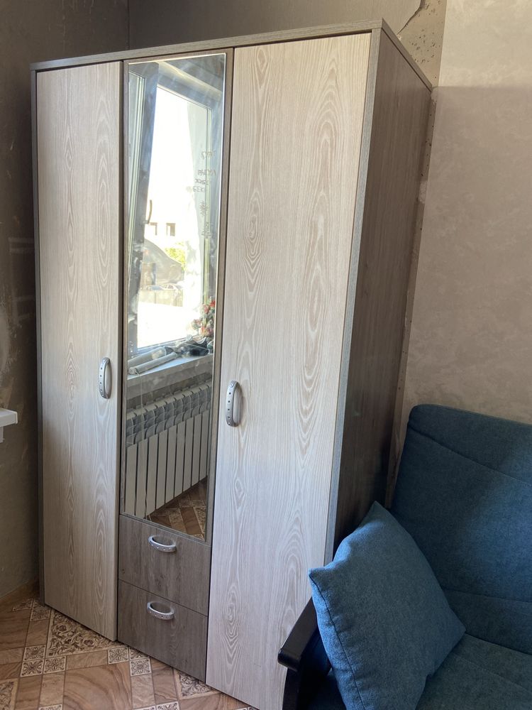 Продам шкаф для спальни