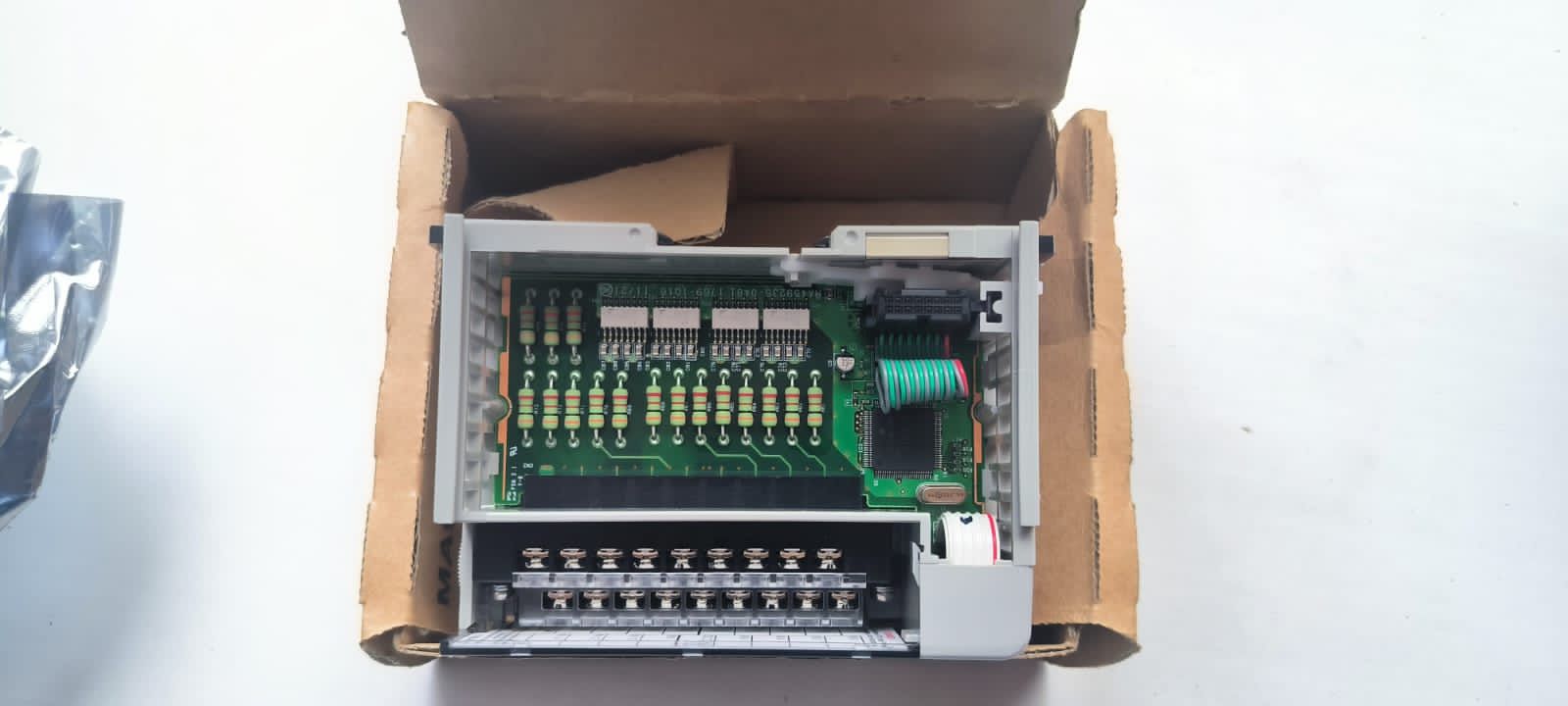 Модуль ввода Allen Bradley 1769-IQ16
