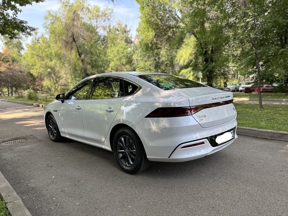 Аренда машин для работы в такси. BYD QIN PLUS