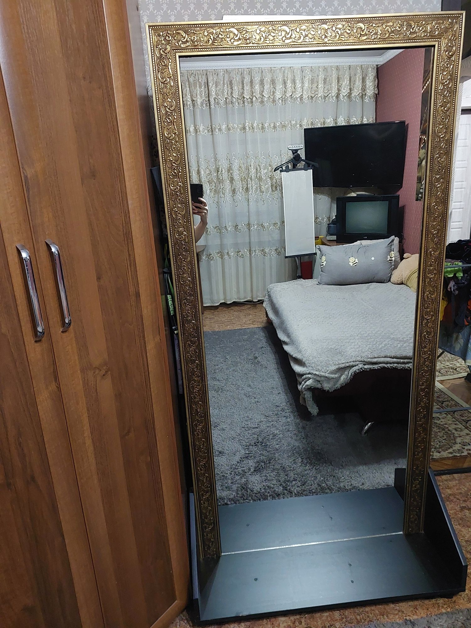 Продам зеркало большое