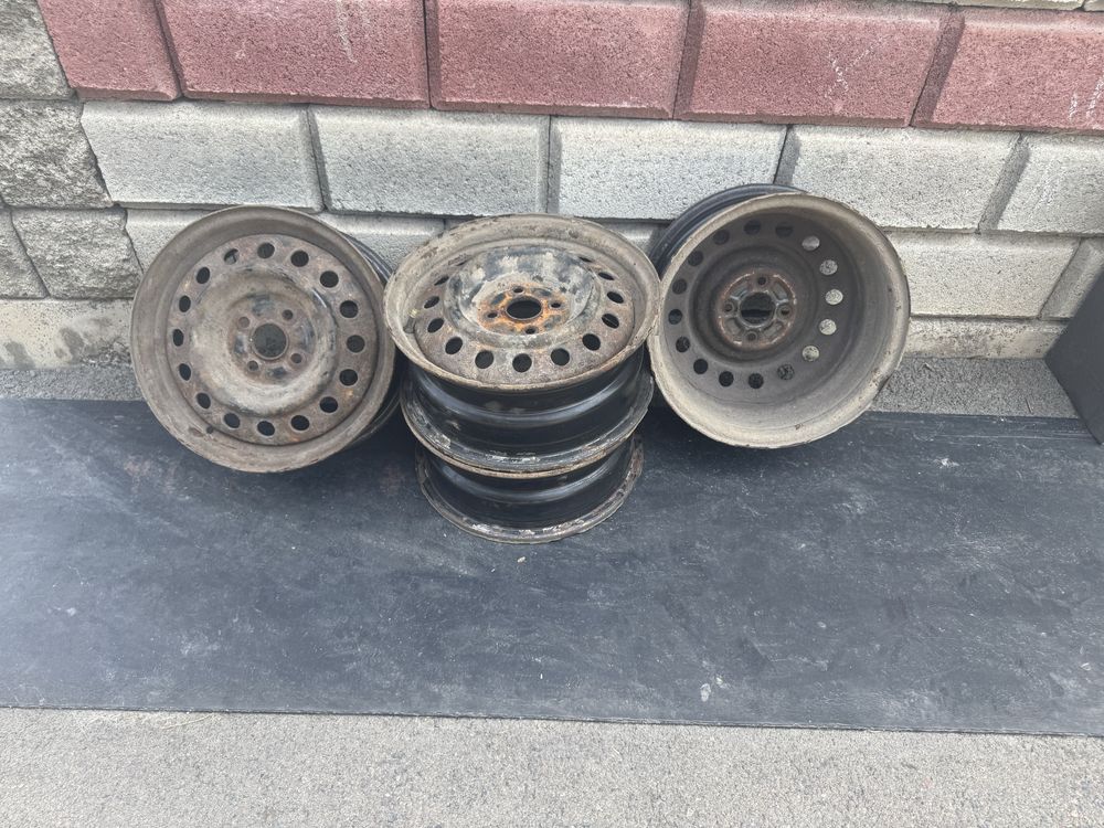 Диски железные R15