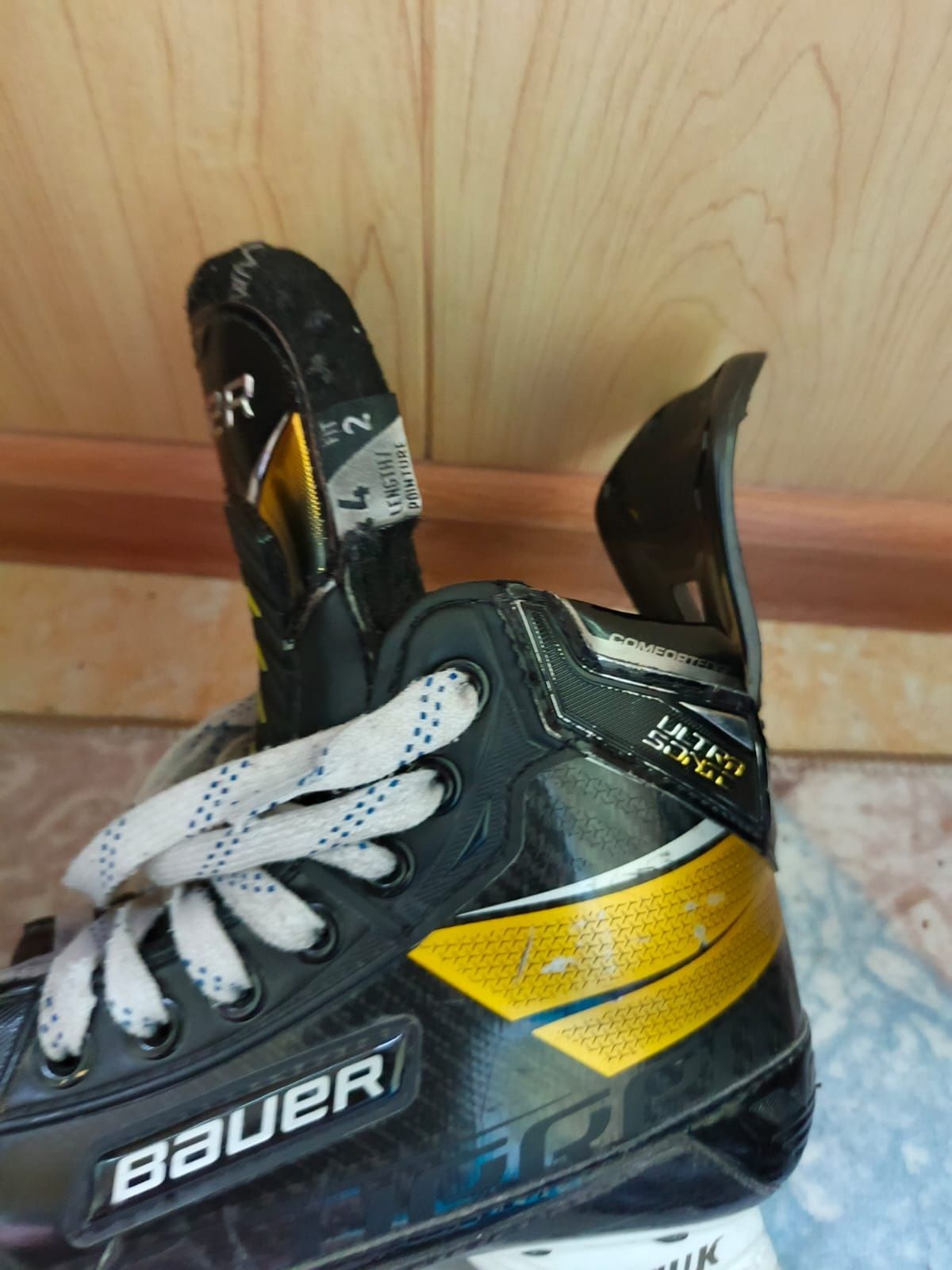 Продам коньки Bauer