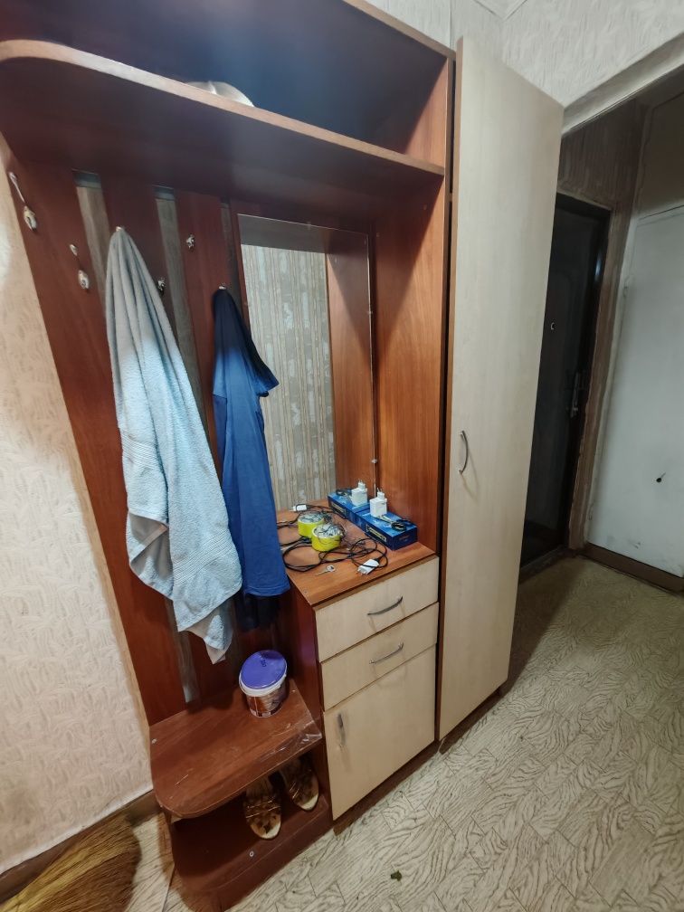 Шкаф для прихожей