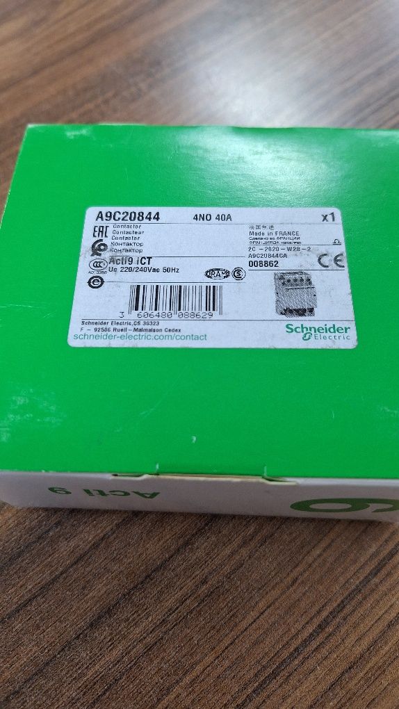 Продам контактор Schneider Electric iCT 40A/A9C20844/