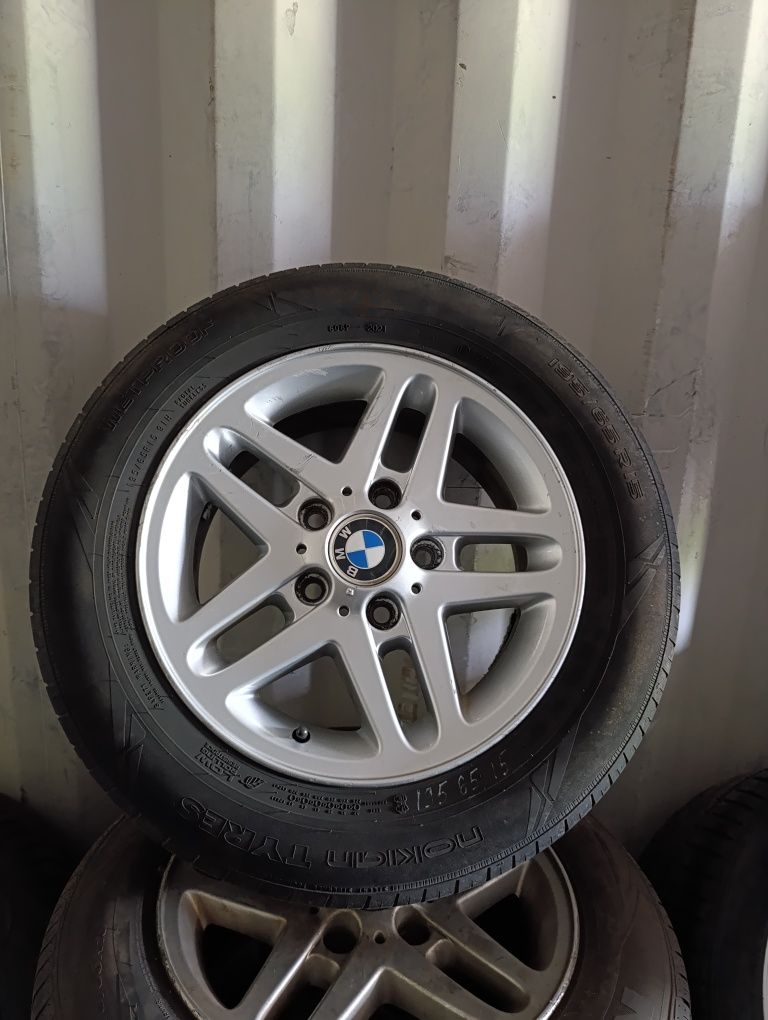 Диски л.п R15 с резиной 5*120 на BMW