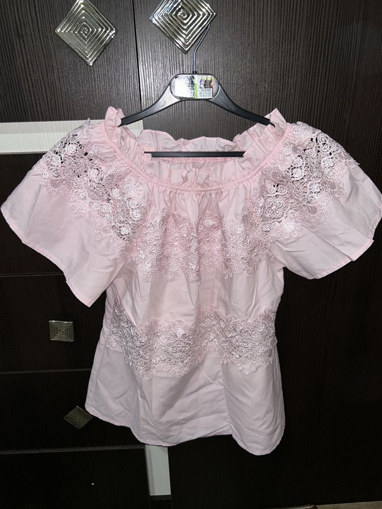 Продам женские вещи по 500
