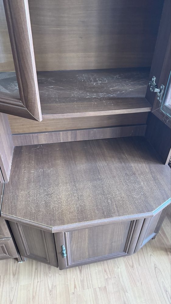 Продам шкаф. Высота 210, ширина 240