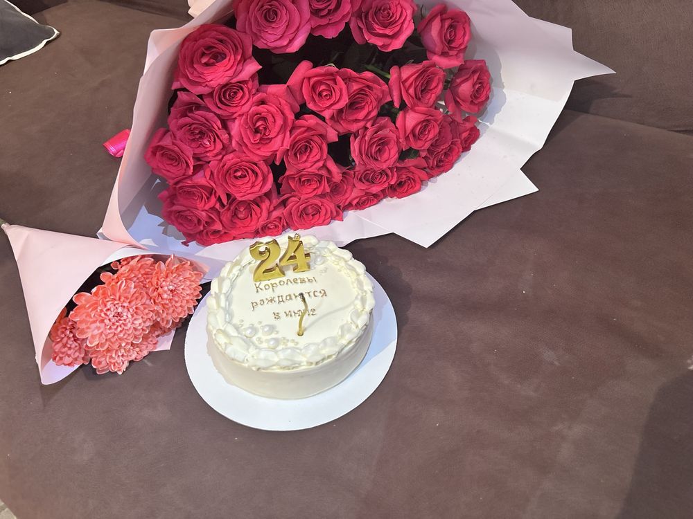 Цветы роз голландские 33 шт