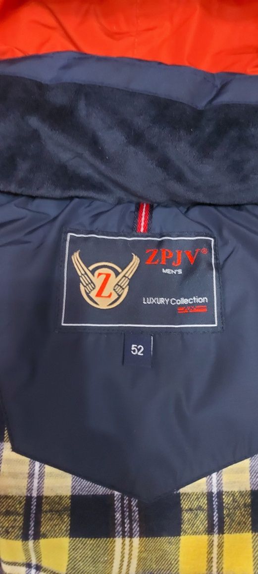 Продам зимнию куртку
