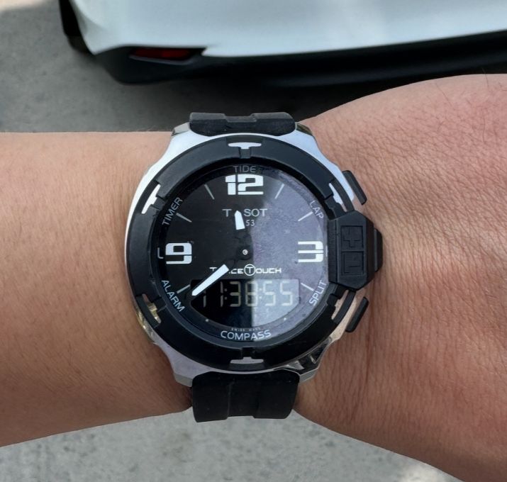 Часы Tissot T-Race Touch