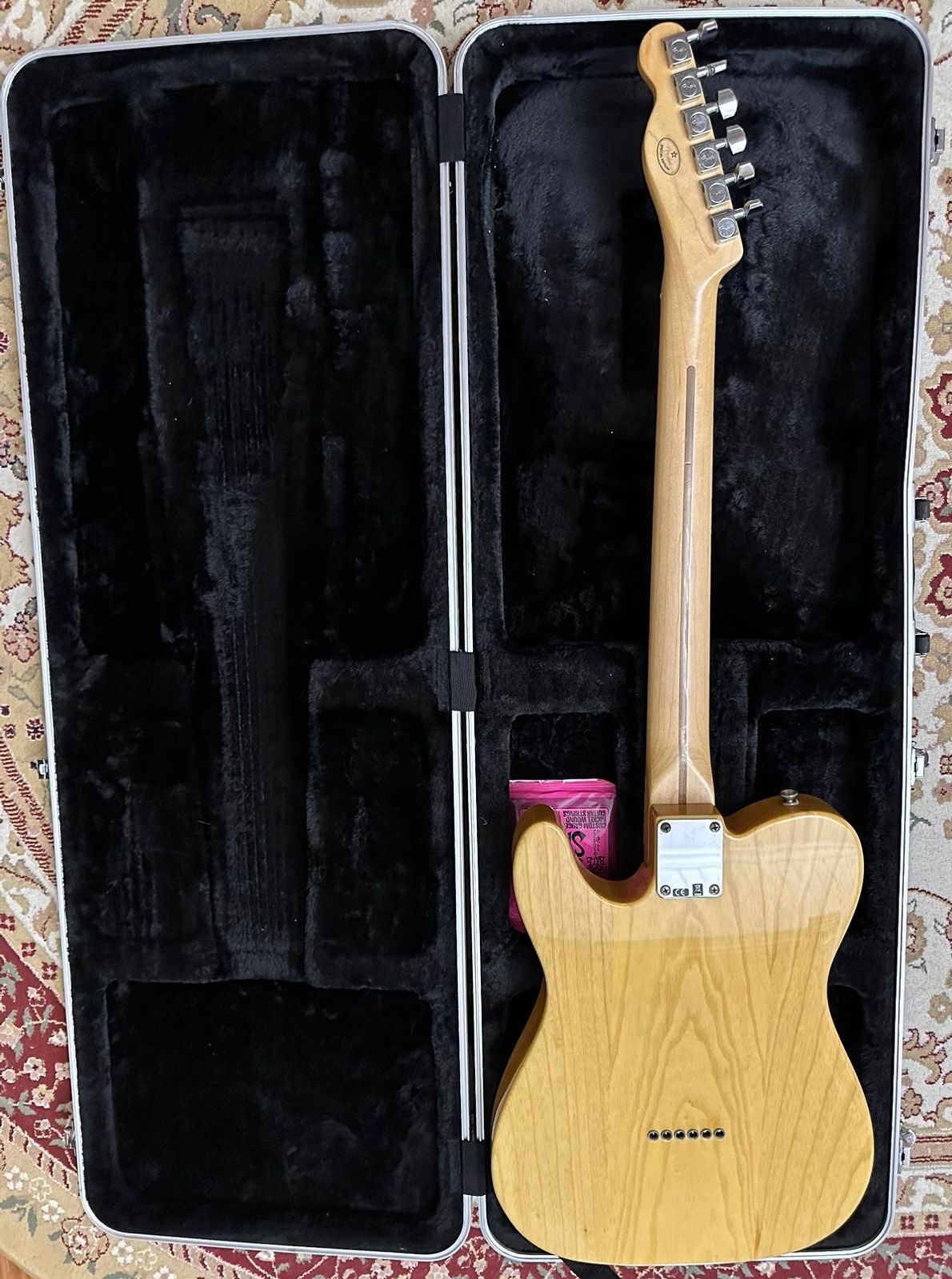 Fender telecaster lemited edition из ясеня  (с кейсом )
