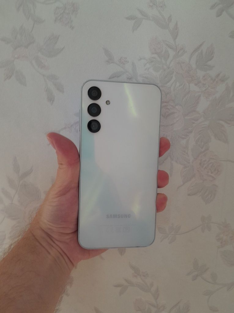 Смартфон Samsung A15