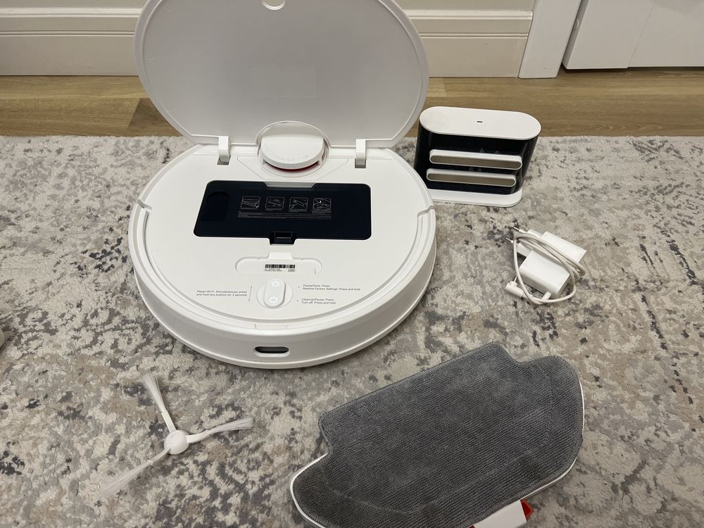 Робот пылесос Mi Robot Vacuum-Mop P