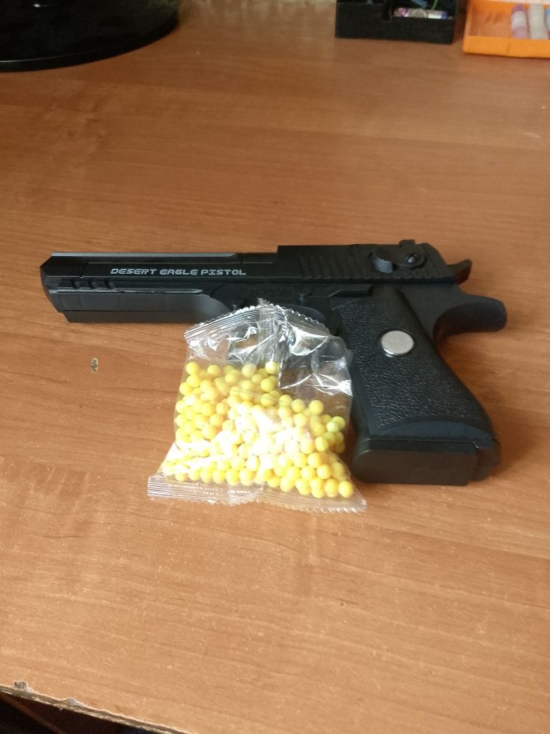 Продам детский пистолет
