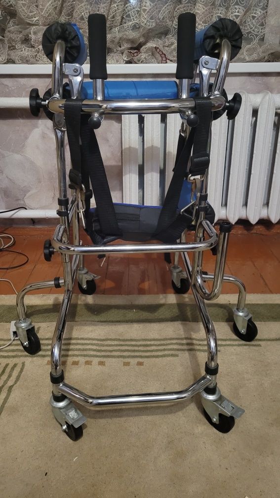Продам ходунки для детей с ДЦП