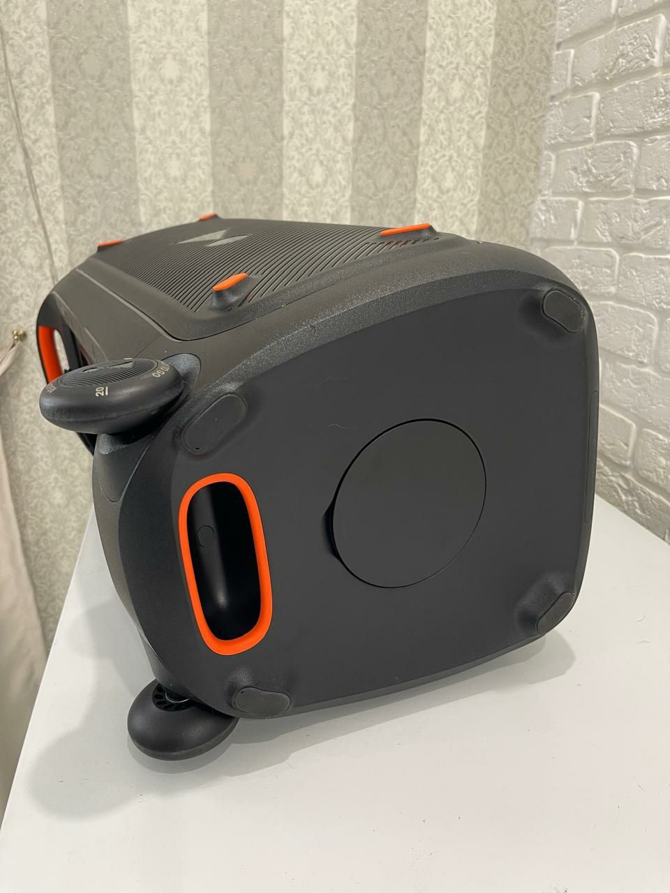 Колонка JBL Party box 310