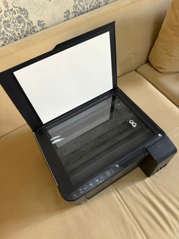 Продам МФУ 3 в 1 марки Epson