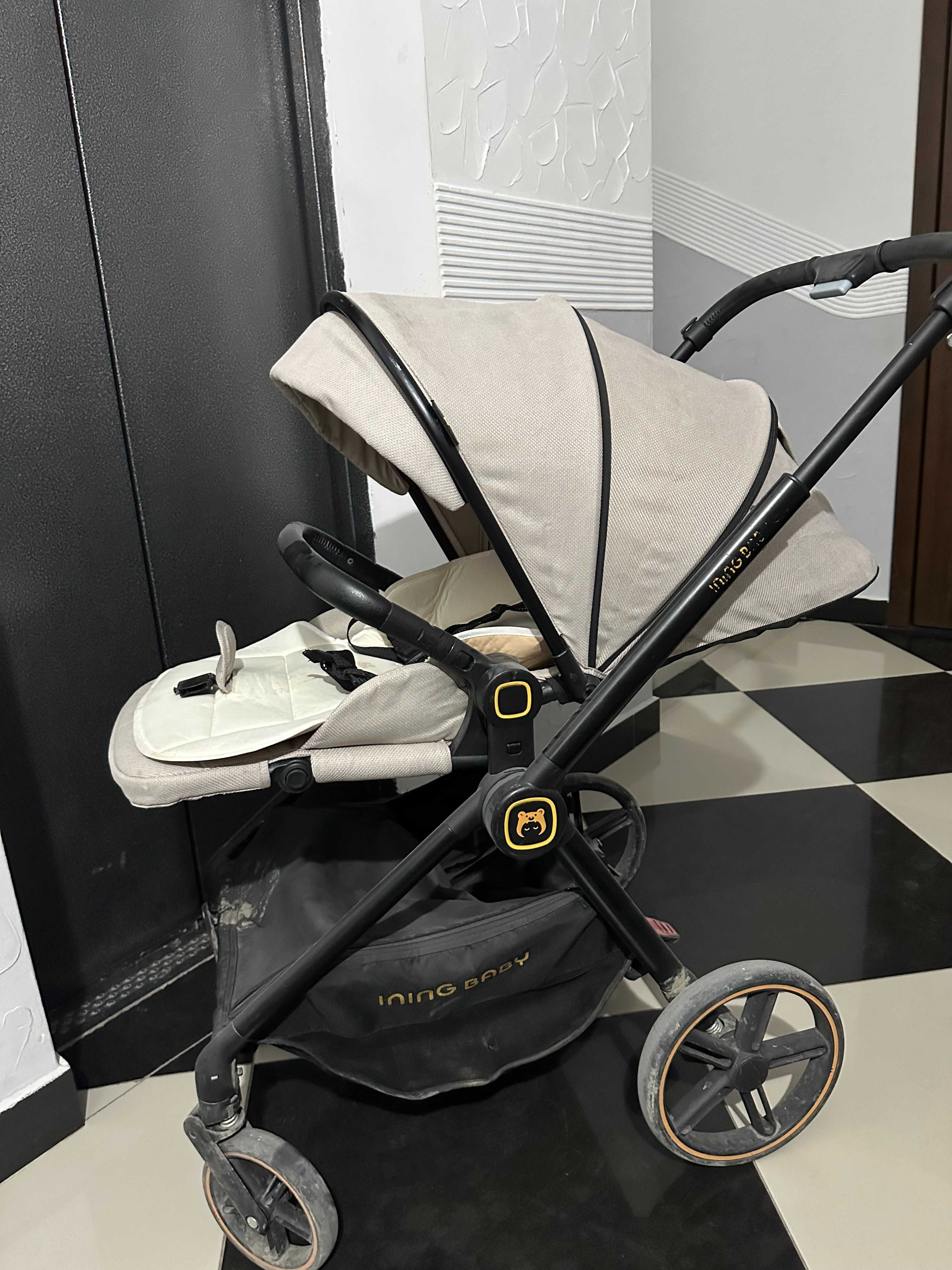 Коляска от INING BABY