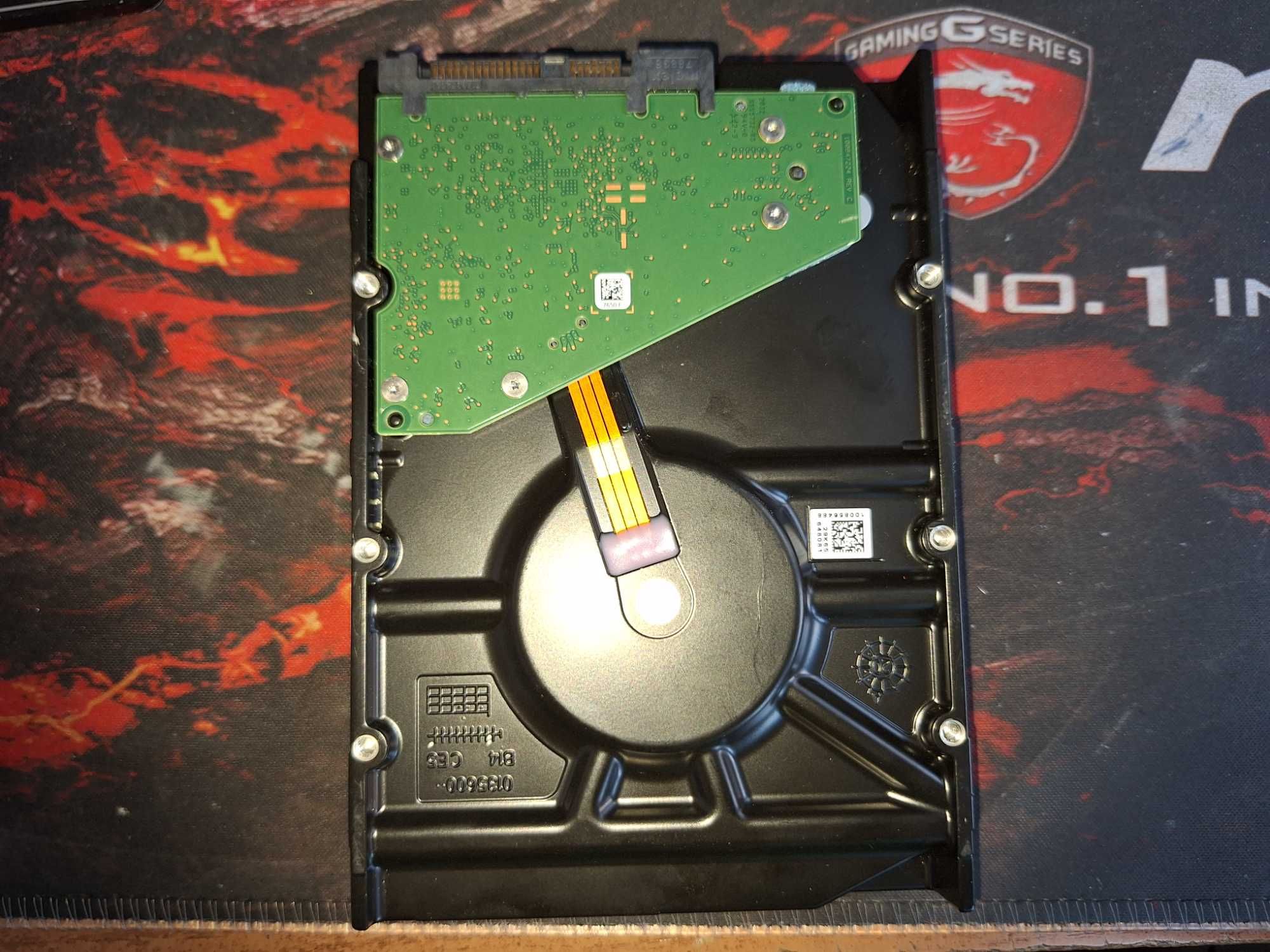 Seagate Exos HDD 6000гб  для сервера SAS почти новый