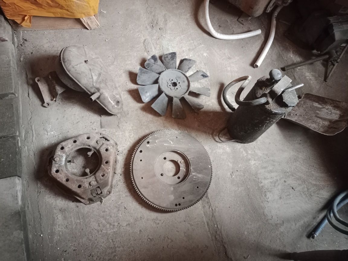 Продаю запчасти доя уаза
