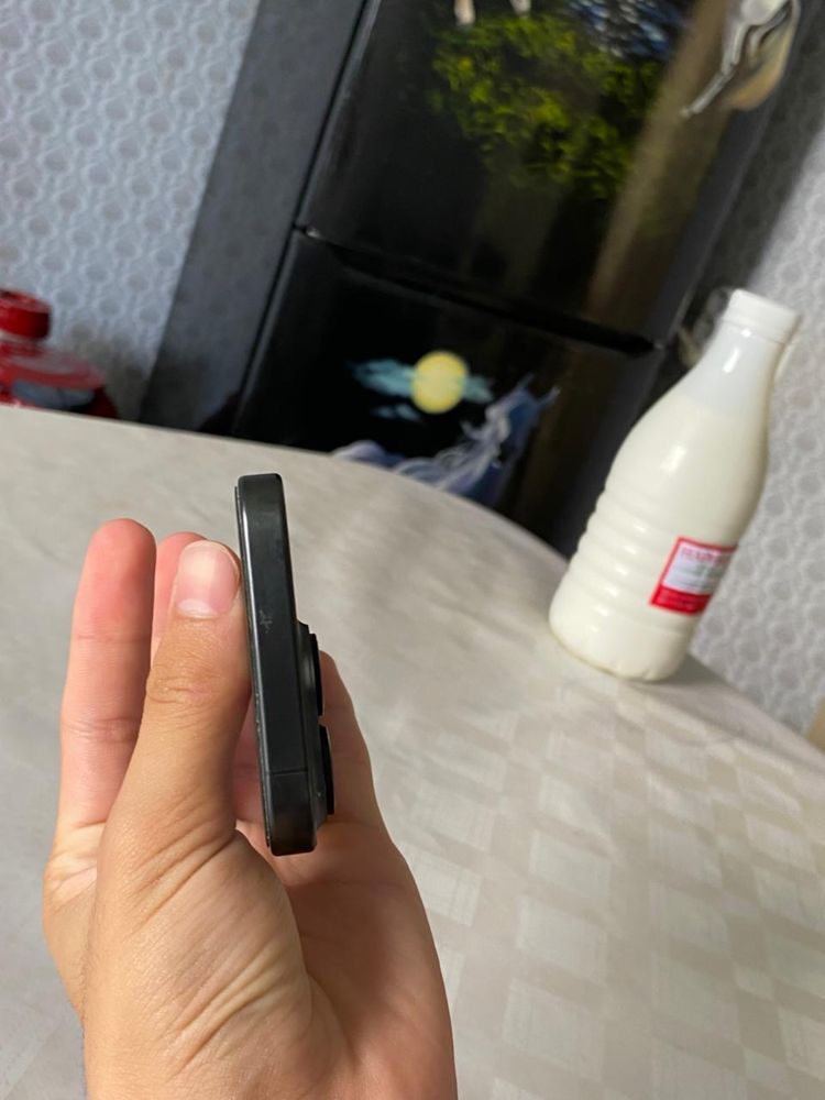 айфон 15 pro 256/8