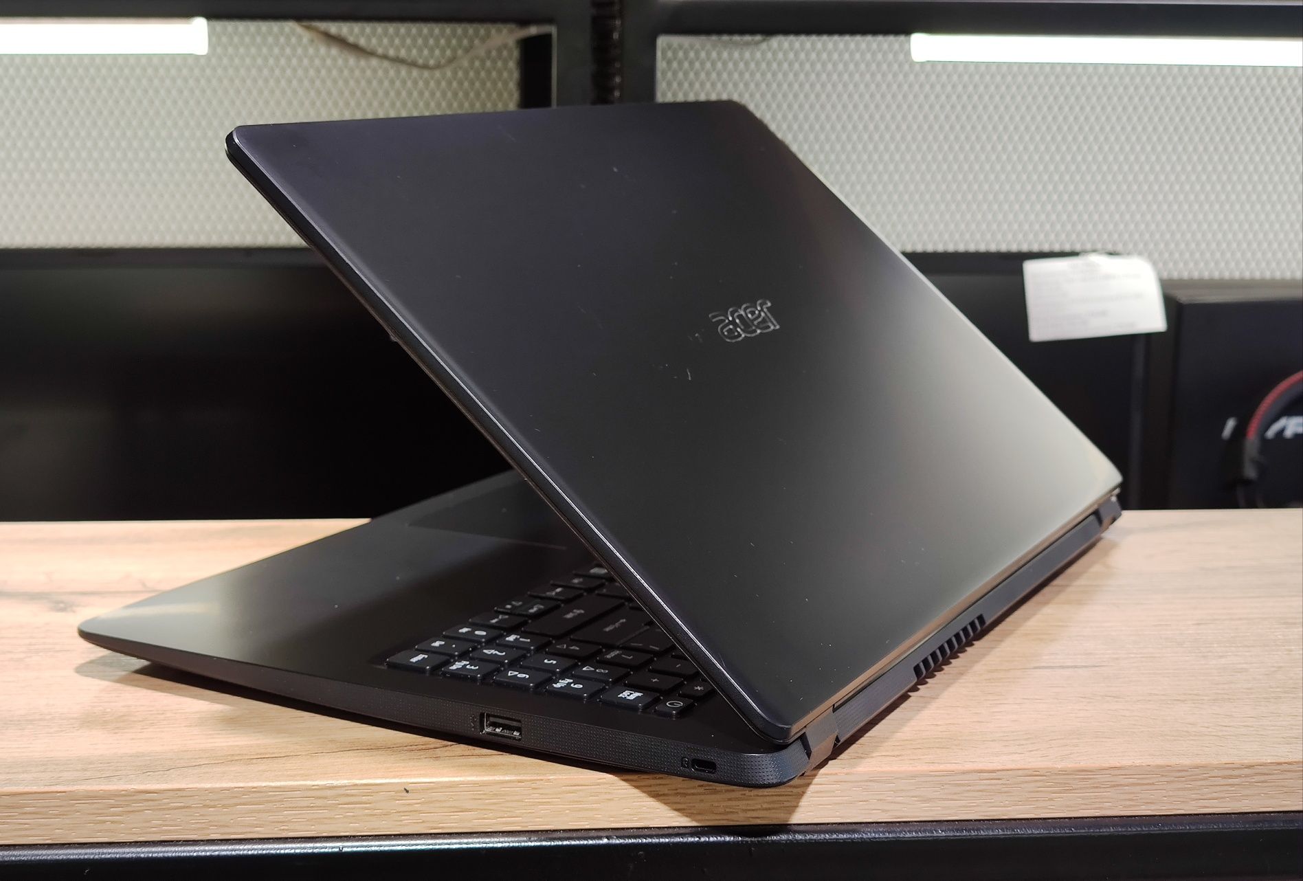 Ноутбук Acer Intel core i3-10/4GB/SSD256GB, 9594/A10