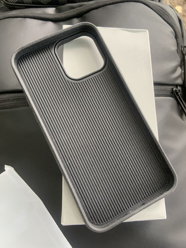 Чехол eargo на iphone 13 pro max