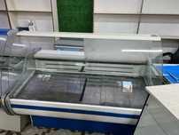 Срочно продам холодильник витрина