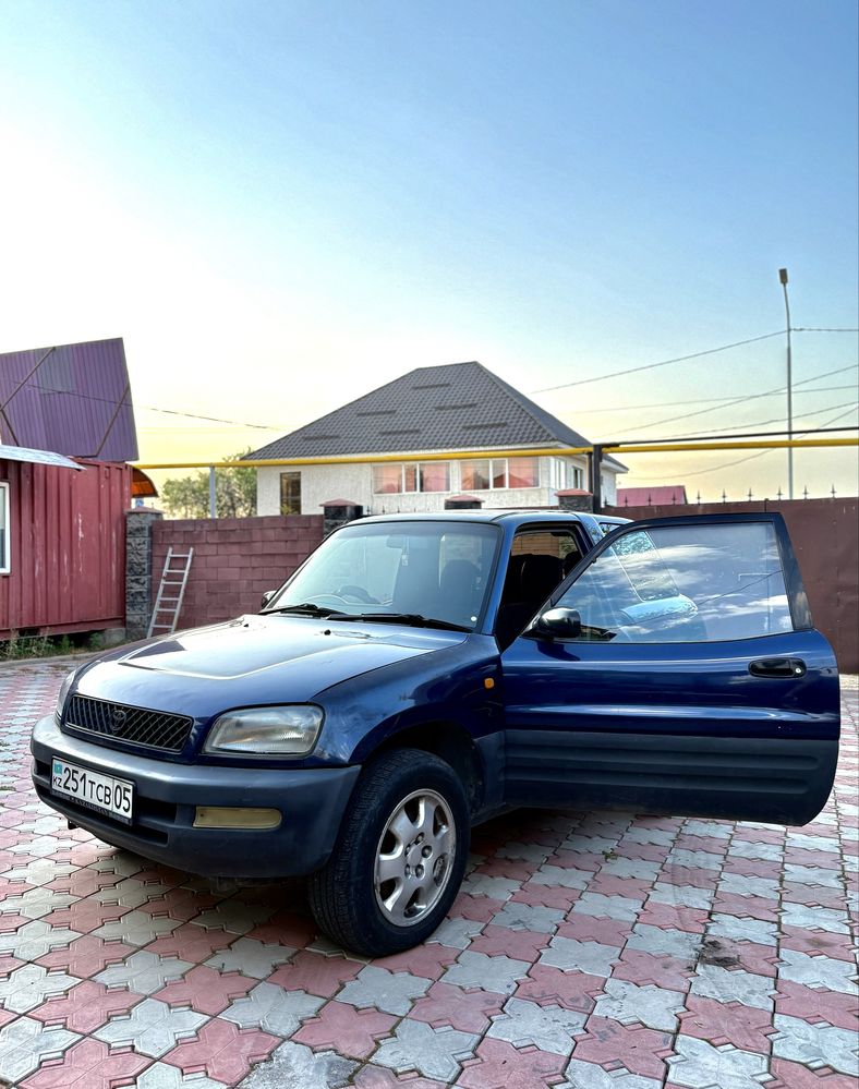 Toyota rav4 2.0 объем в хорошем состоянии