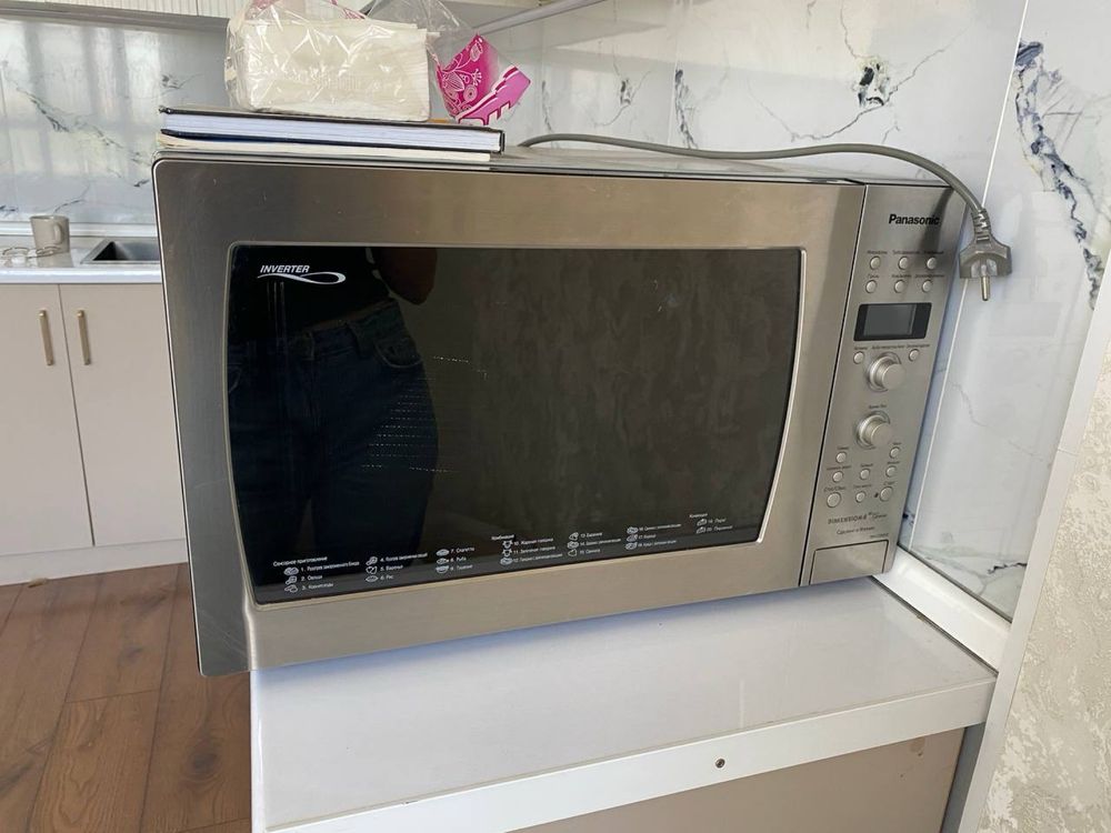 Микроволновка Panasonic NN-C2003S