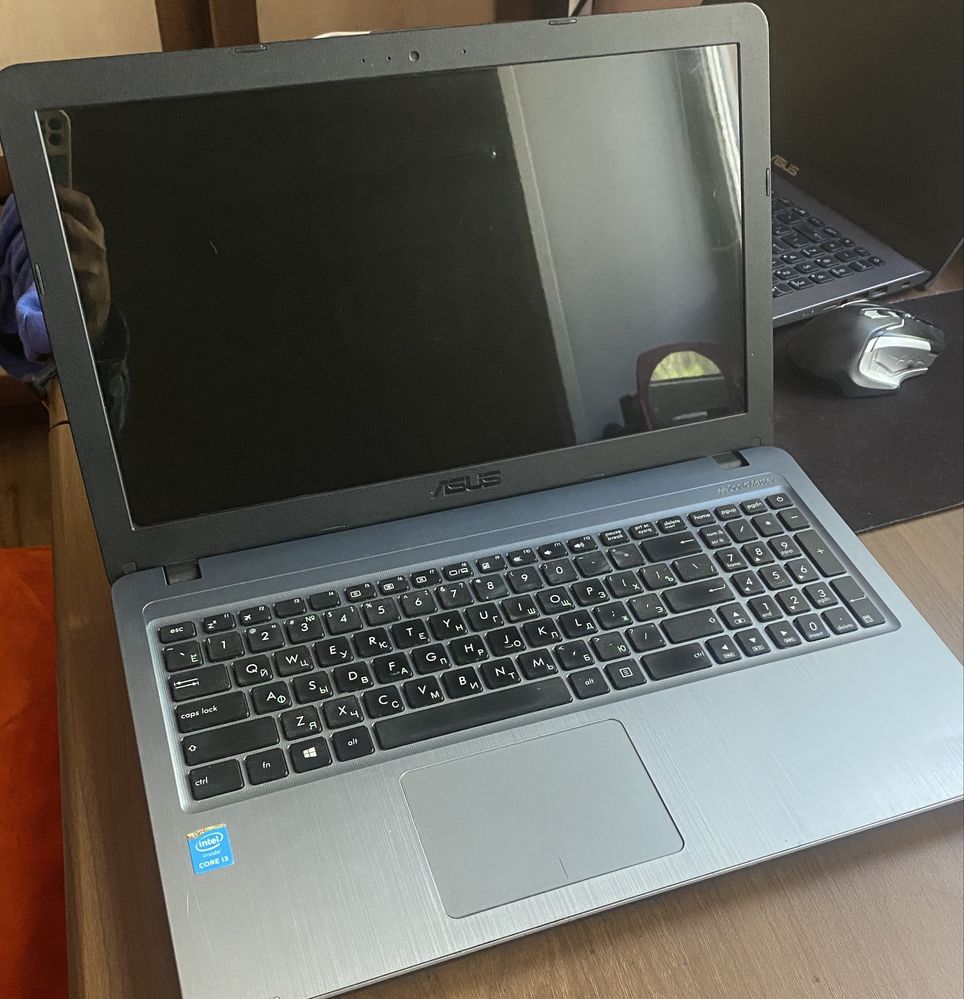 Ноутбук ASUS X540LA | i3 / SSD 240ГБ / 4ГБ ОЗУ