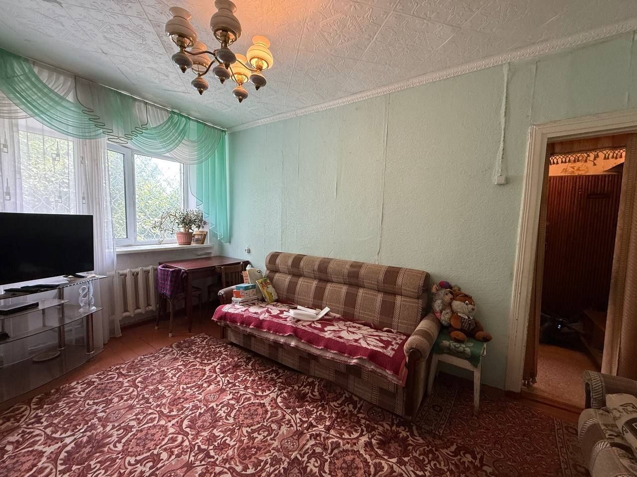 Продаётся 2х комнатная в блочном доме пр. Сатпаева 58 на 1 этаже