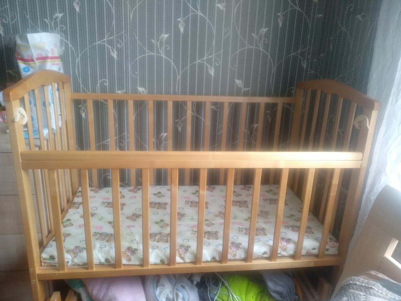 Срочно продам Манеж, детская кровать