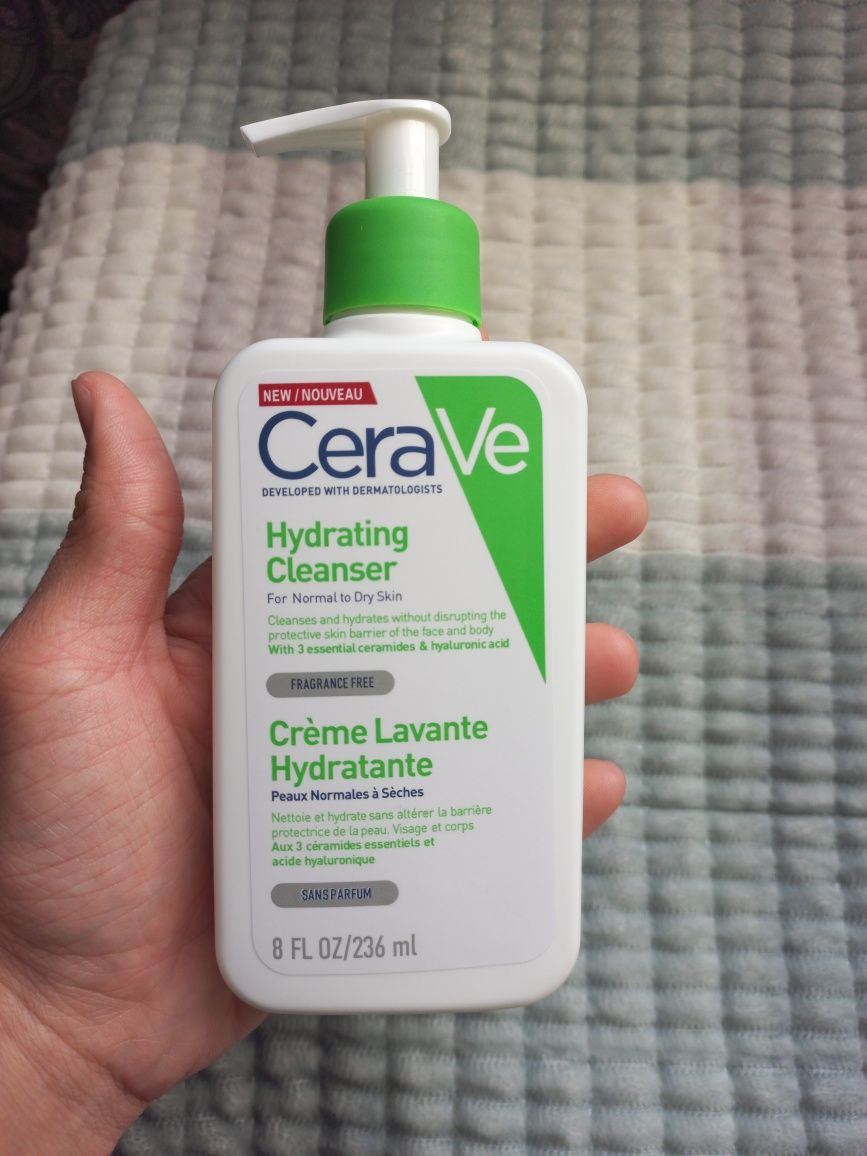 CeraVe Hydrating Cleanser. Умывалка, новый