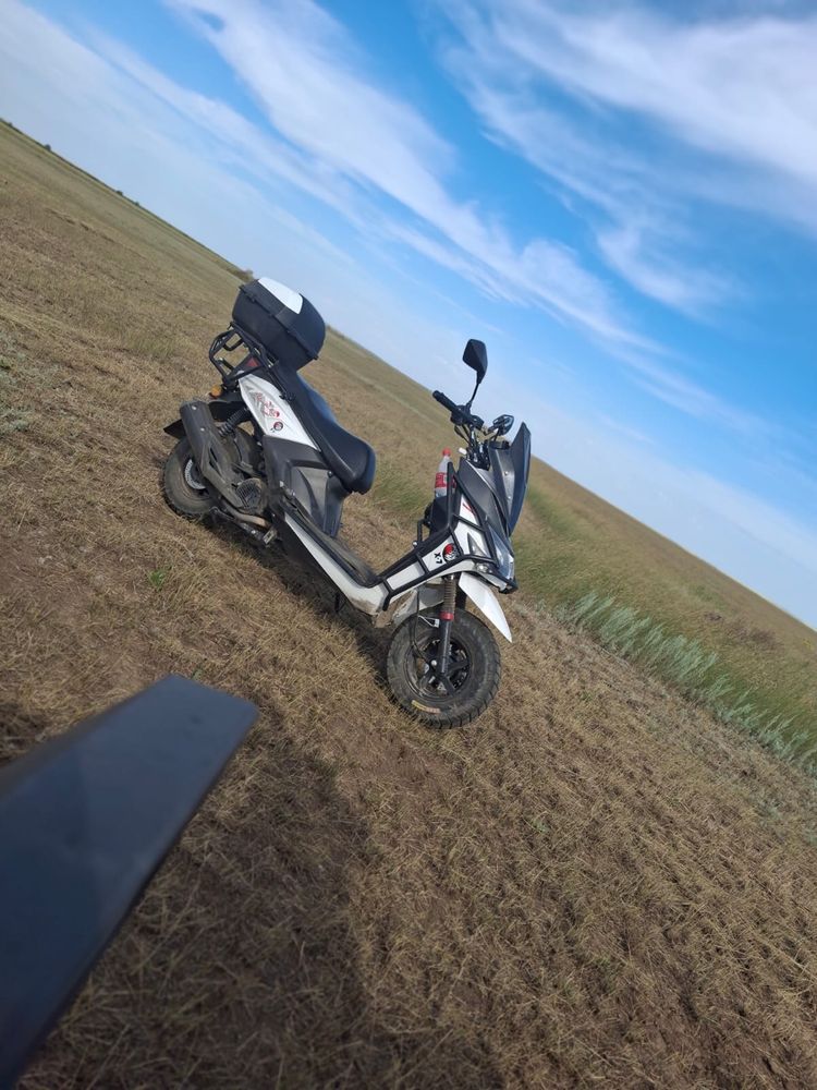 Скутер Samurai 150