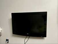 Продаю телевизор LG 32” (модель 32LD465-ZB)