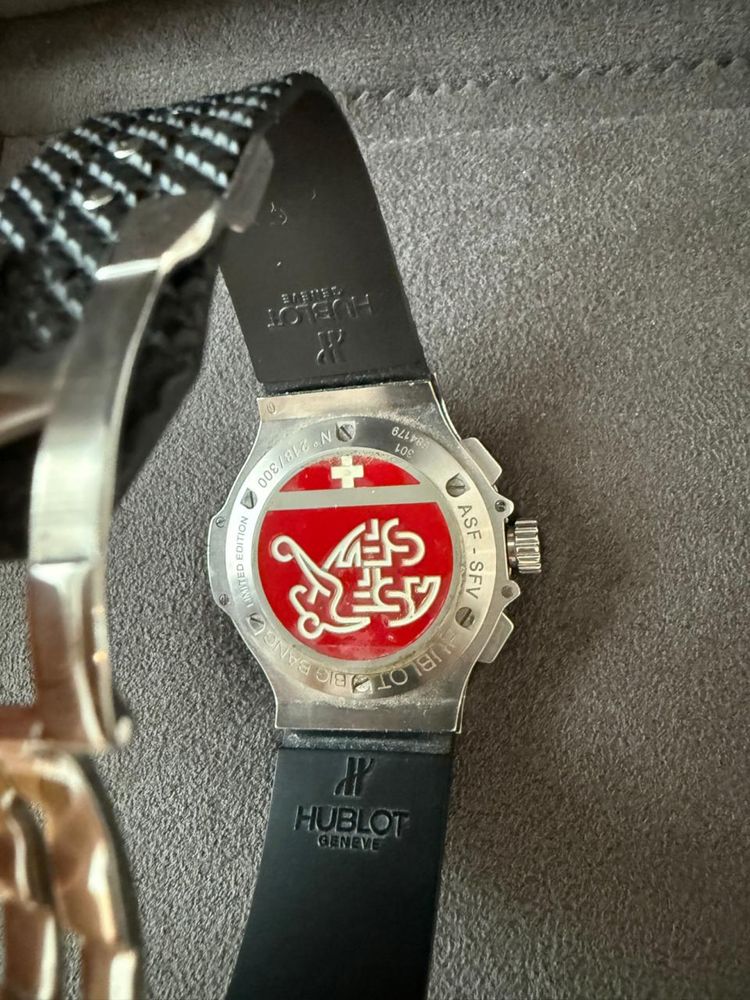 Часы Hublot Big Bang 44 mm Swiss football Association Limited