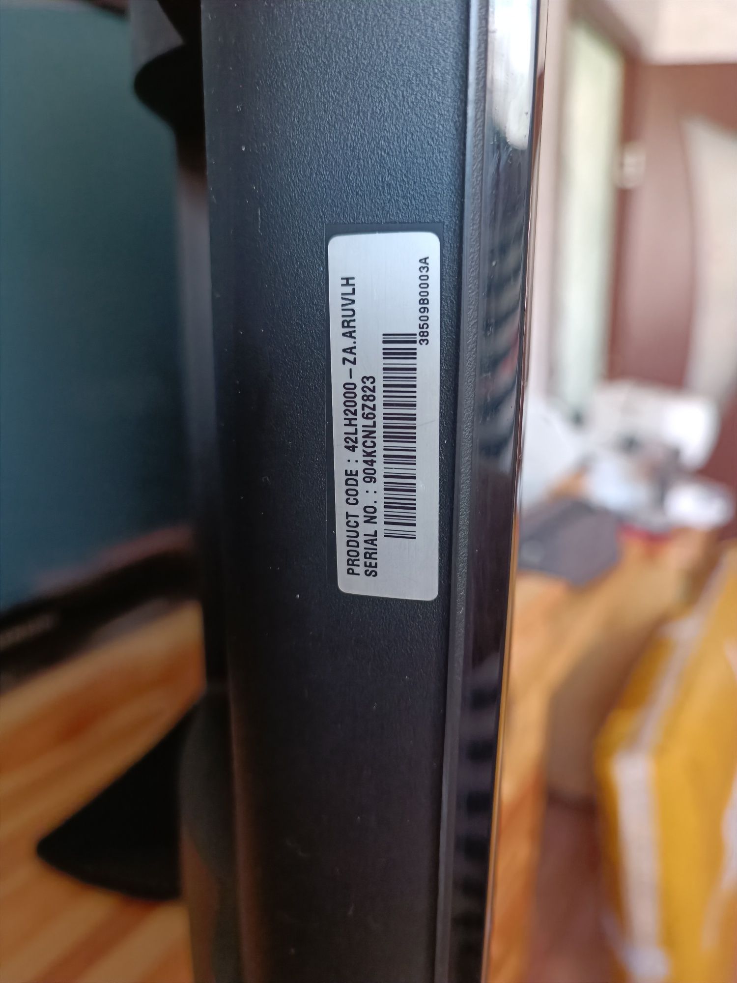 Продам телевизор LG