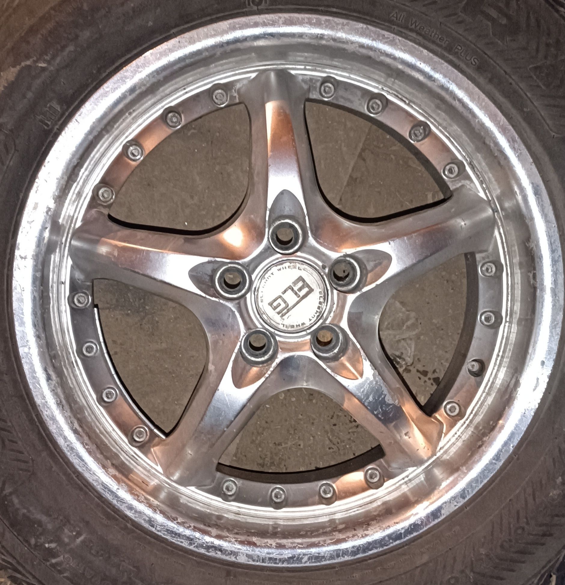 Продам диски сборники 16r разболтовка 5×114.3