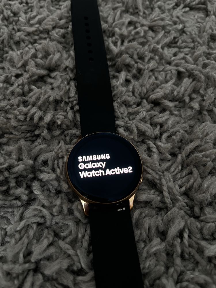 продам  часы samsung galaxy active 2