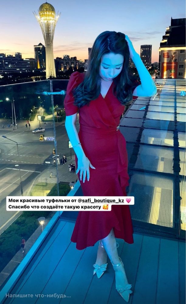 Продаю новое платье!