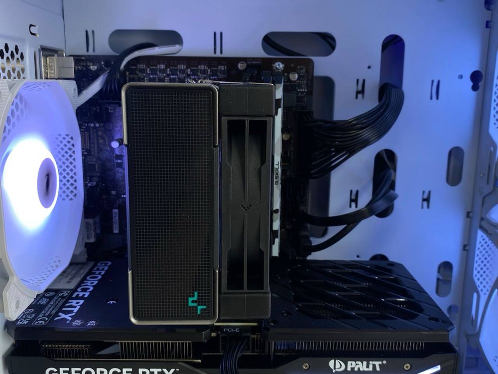 Шикарный системный блок Intel Core i5-12400f/32Gb/SSD 1TB/RTX 4070