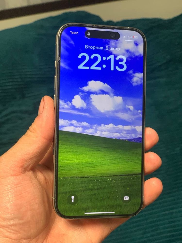 iPhone 15 pro 256 gb natural titanium