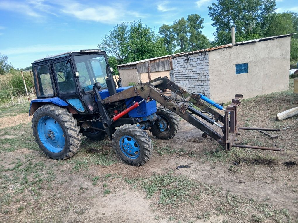 Продам мтз 82 два штуки