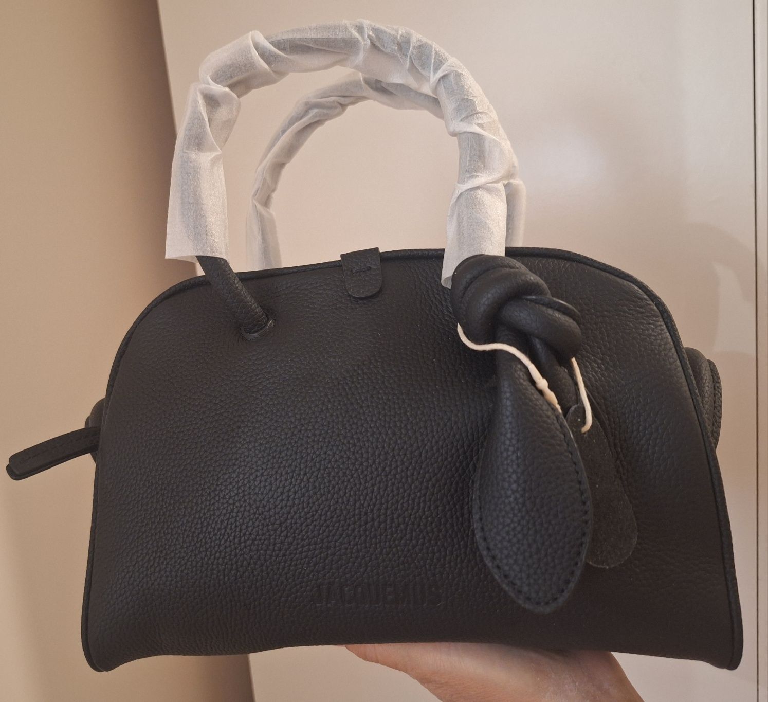Сумка Jacquemus (The small Turismo)