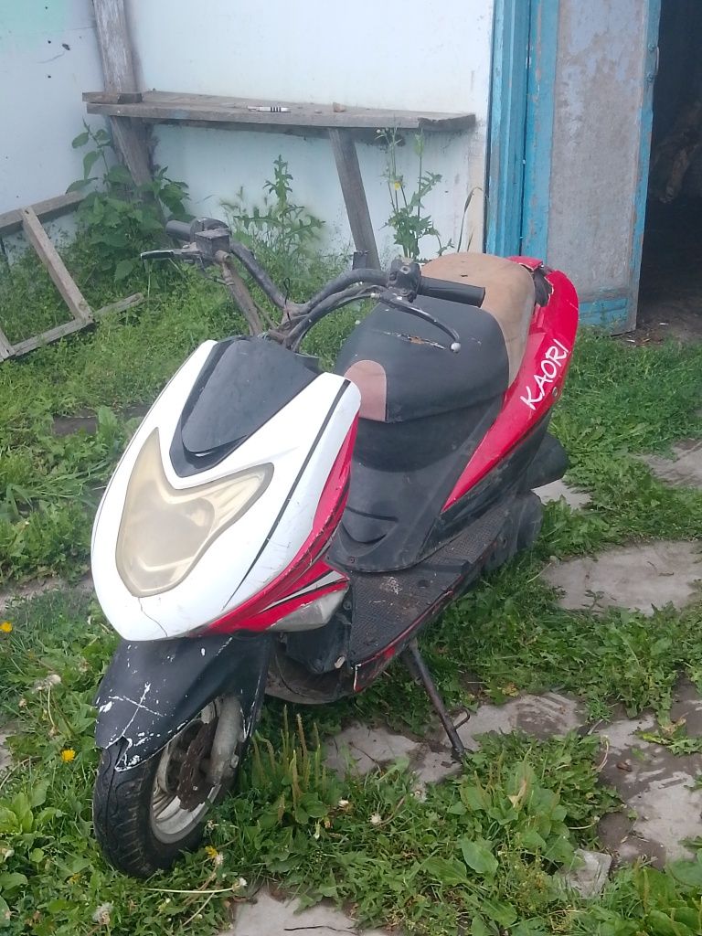 Продам два мопеда на большом мопеде 150кубов на маленьком 80