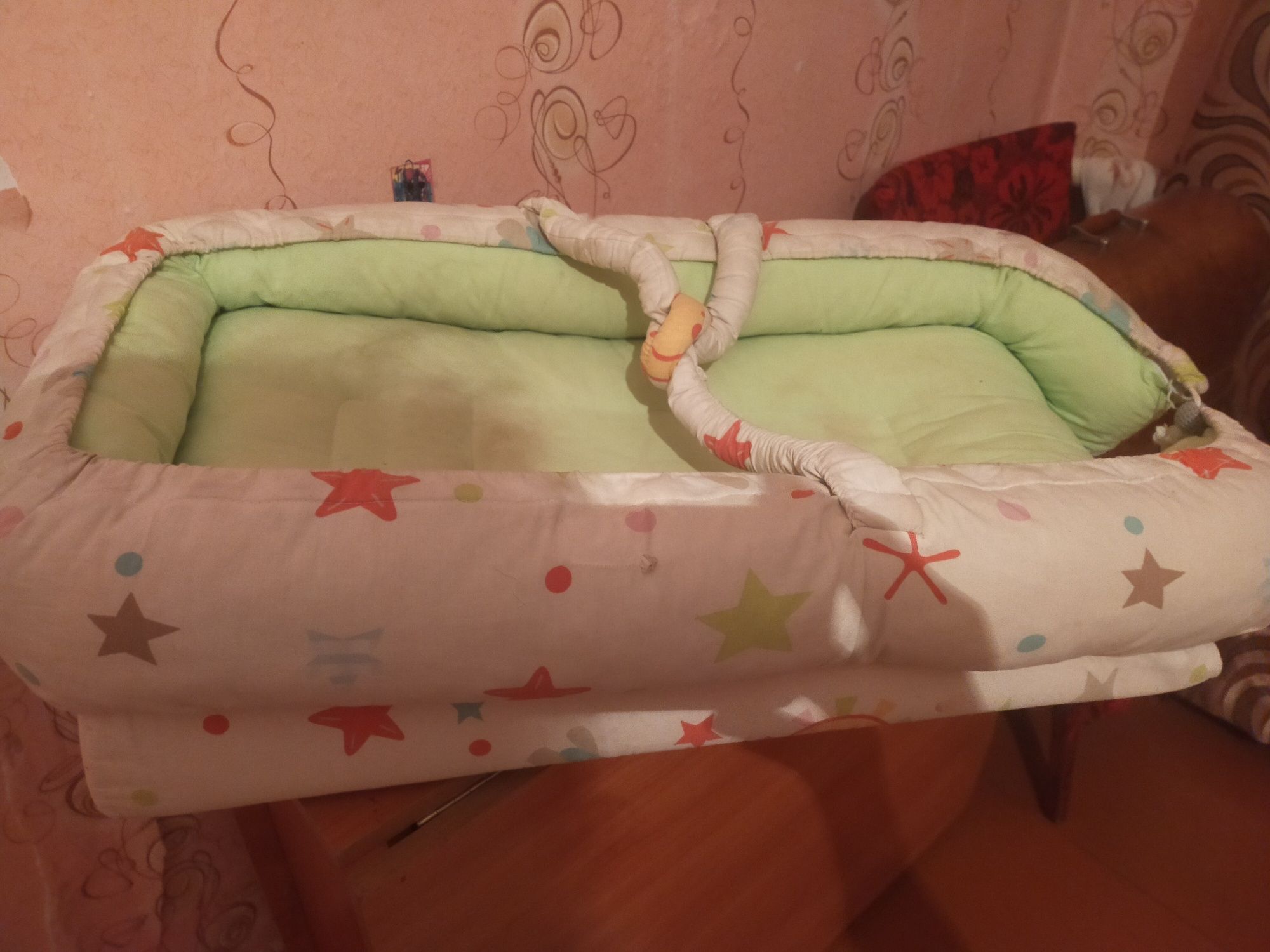 Продаю кокон и конверт для новорожденного