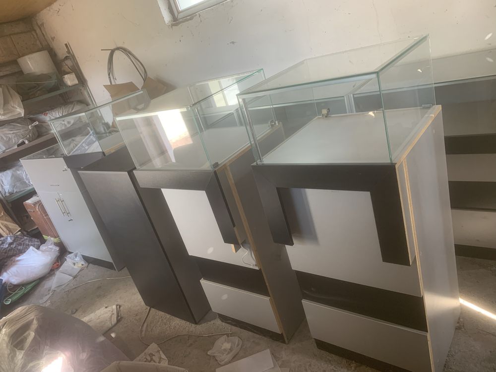 Продам ветрины трансформер